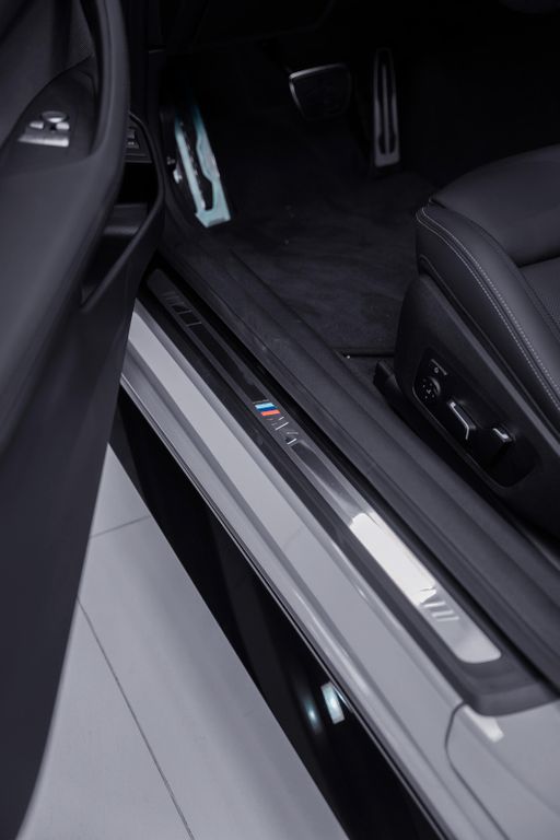 BMW M4 2025