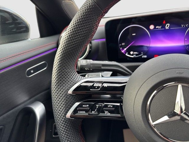 Mercedes-Benz CLA 200 2025