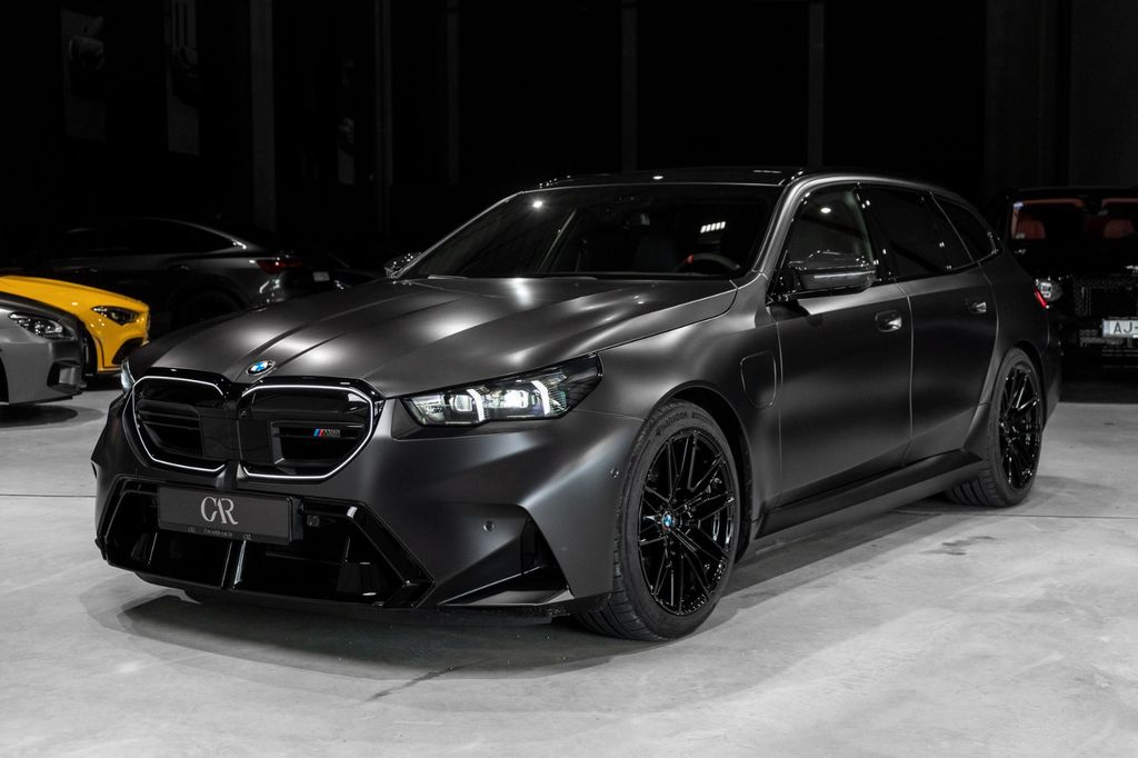 BMW M5 2025