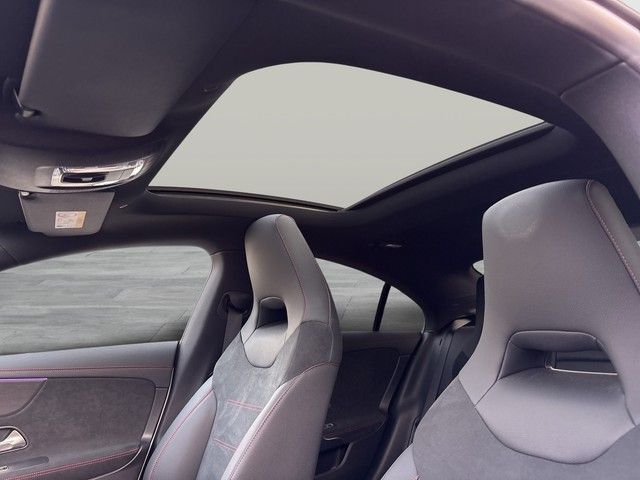 Mercedes-Benz CLA 200 2025