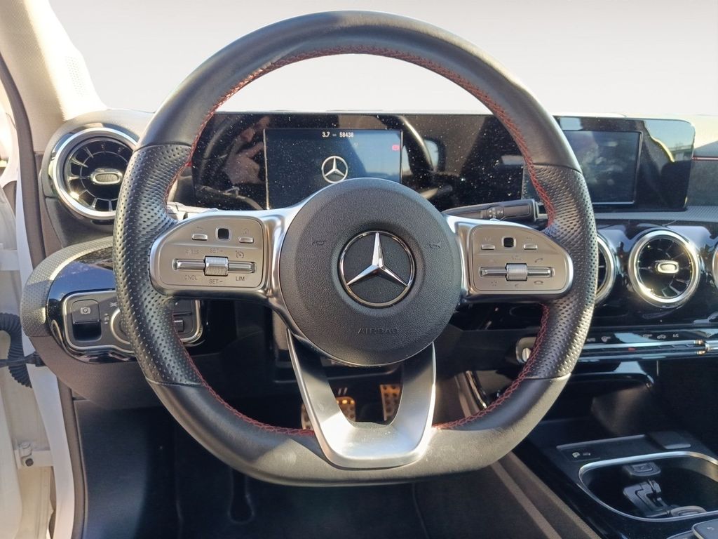 Mercedes-Benz A 200 2021