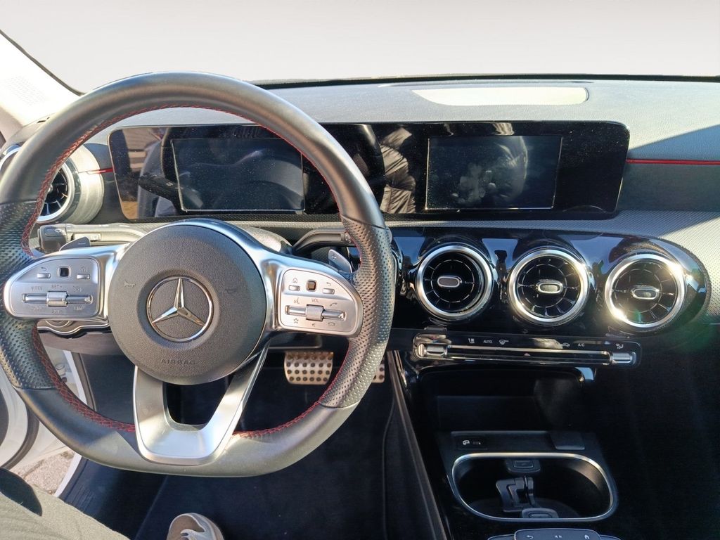 Mercedes-Benz A 200 2021