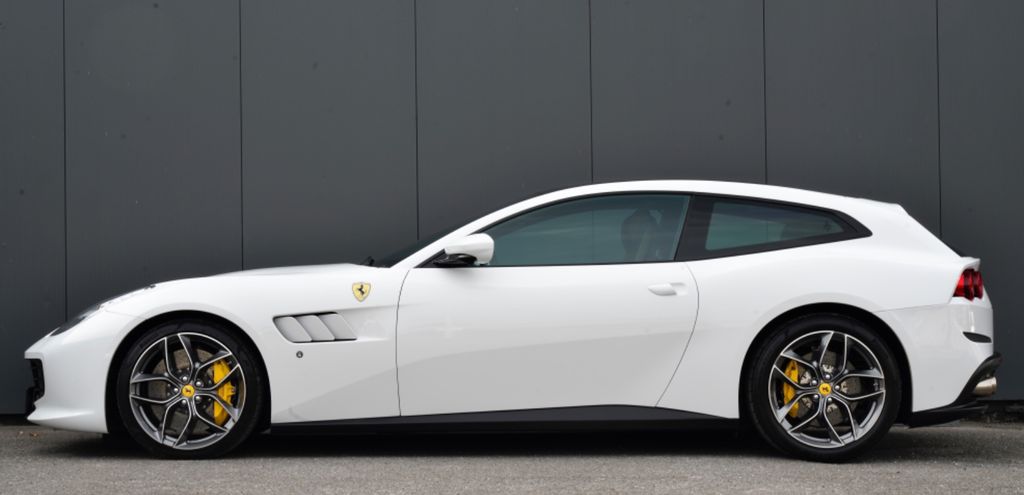 Ferrari GTC4Lusso 2020