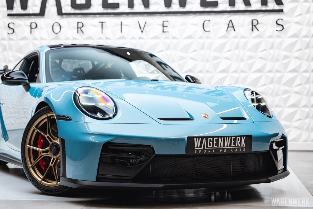 Porsche 992 2025