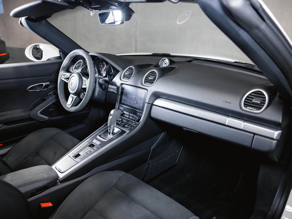 Porsche Boxster 2024