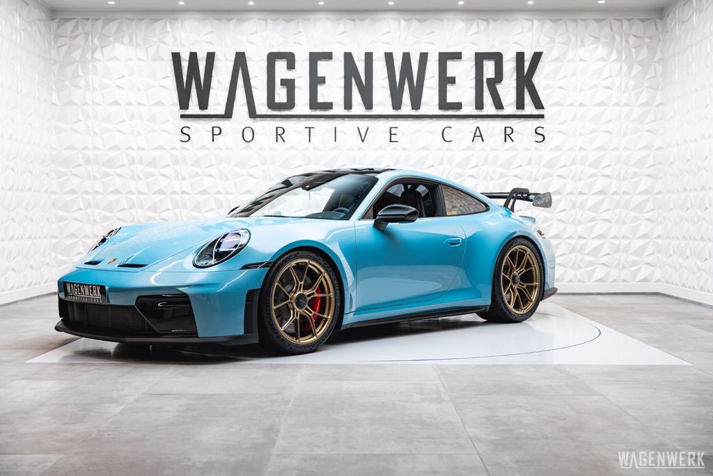 Porsche 992 2025