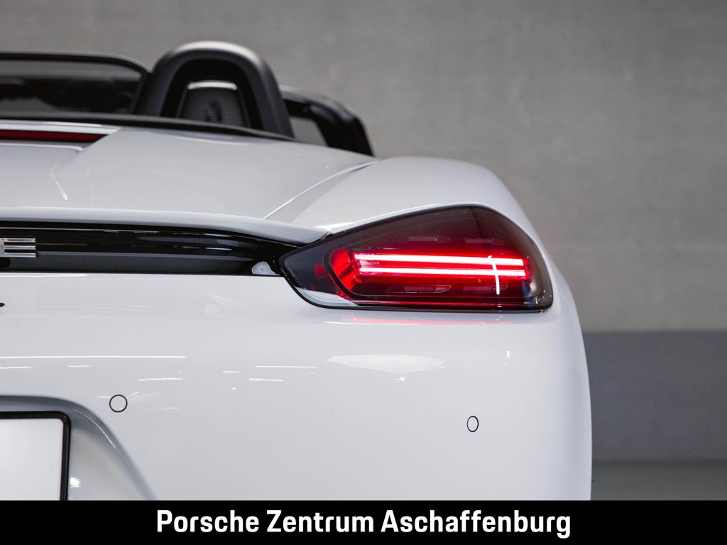 Porsche Boxster 2024