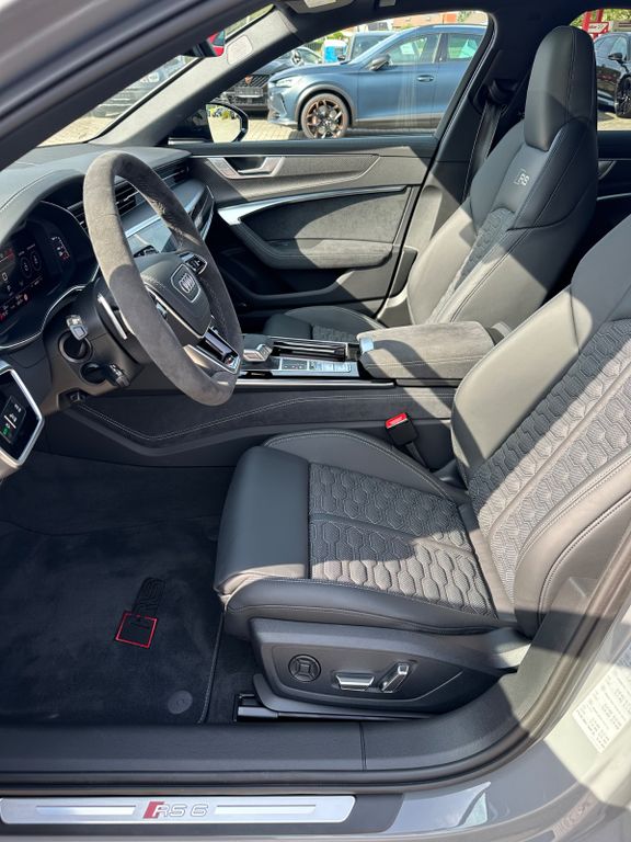 Audi RS6 2025