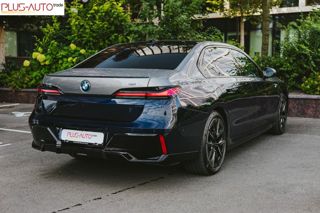BMW i7 2023