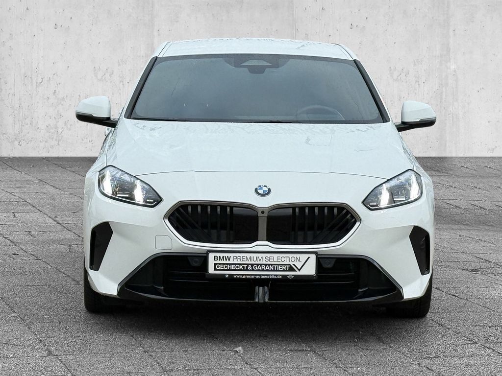BMW 120 2024