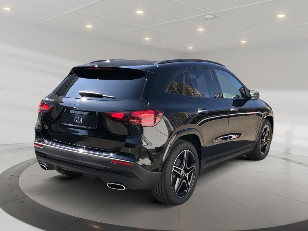 Mercedes-Benz GLA 200 2025