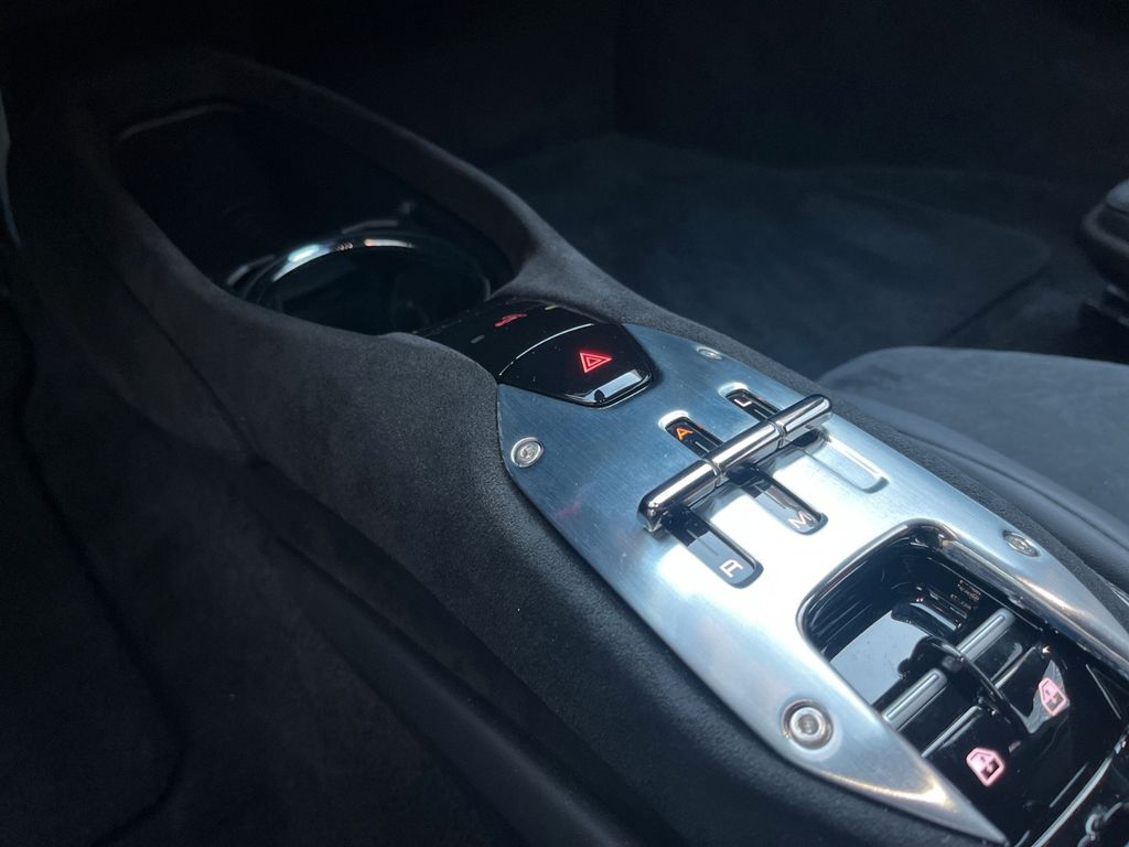 Ferrari 296 GTS 2023
