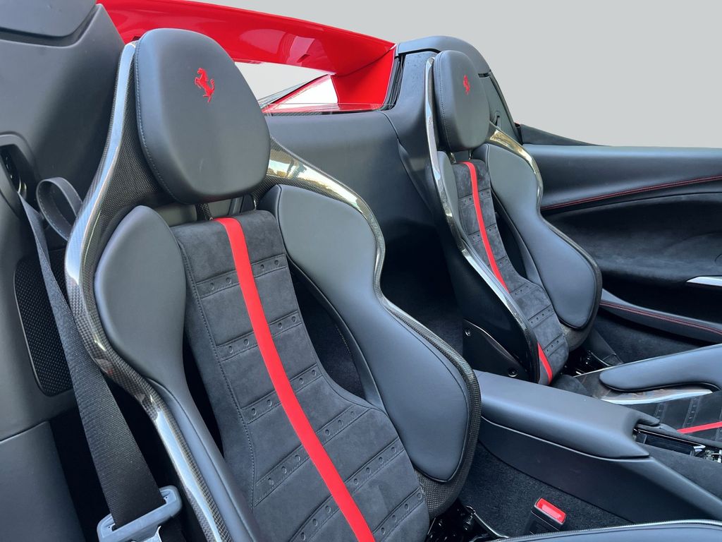 Ferrari 296 GTS 2023