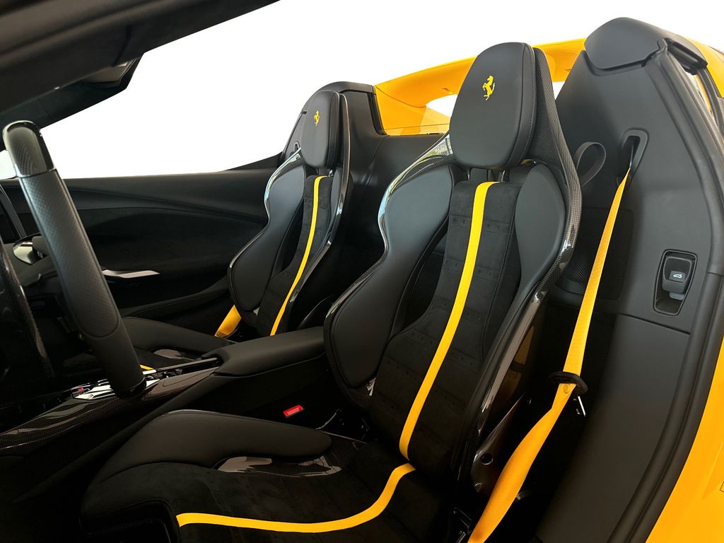 Ferrari 296 GTS 2025