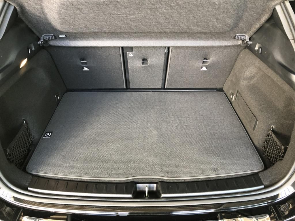 Mercedes-Benz GLA 200 2025