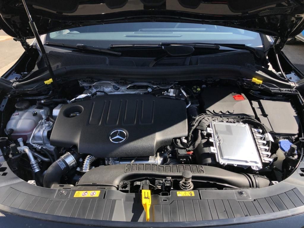 Mercedes-Benz GLA 200 2025