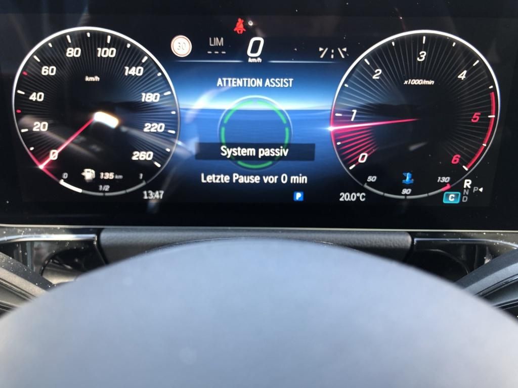 Mercedes-Benz GLA 200 2025