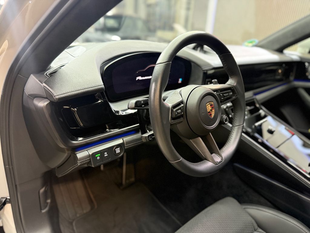 Porsche Panamera 2025