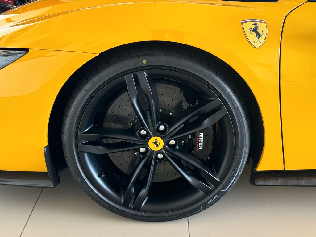 Ferrari 296 GTS 2025