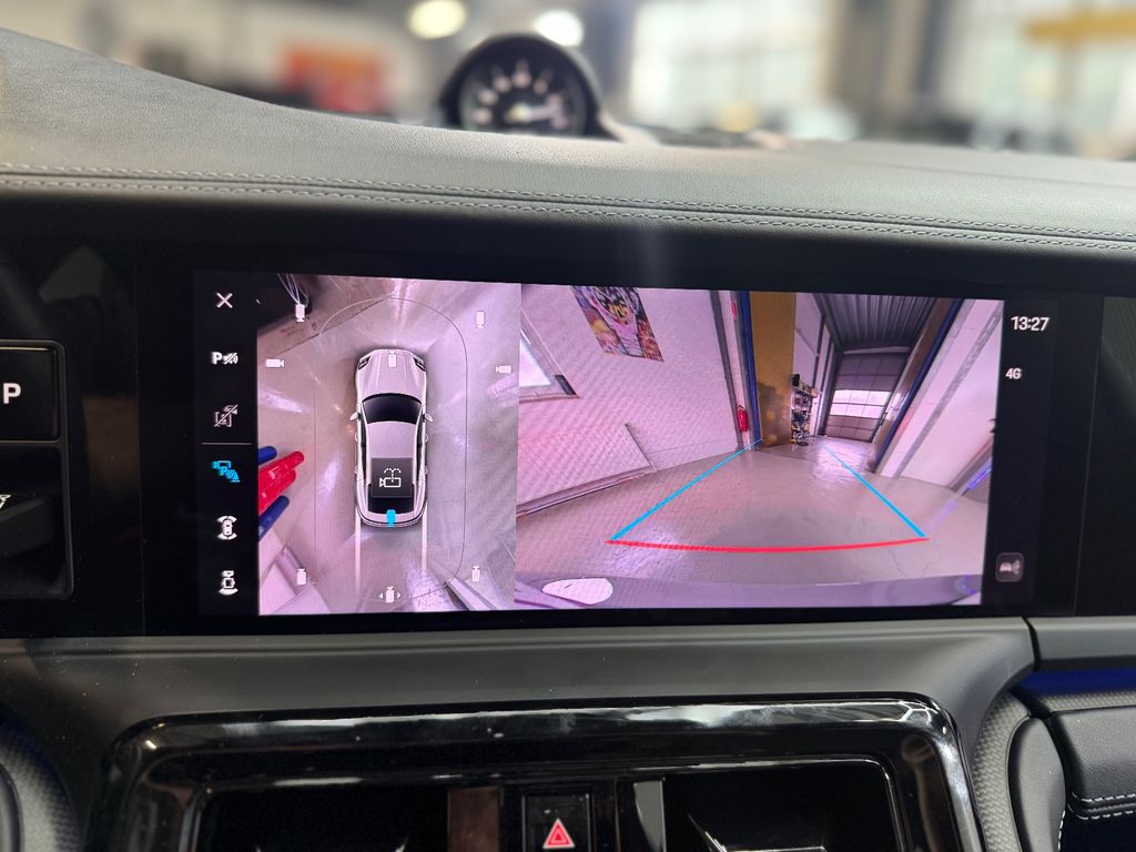 Porsche Panamera 2025