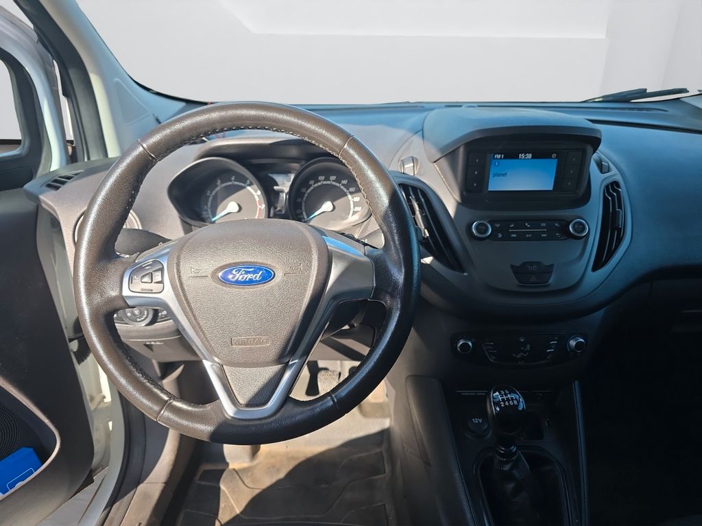 Ford Transit Courier 2020