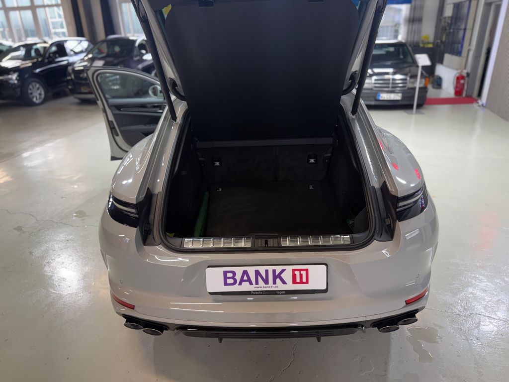 Porsche Panamera 2025