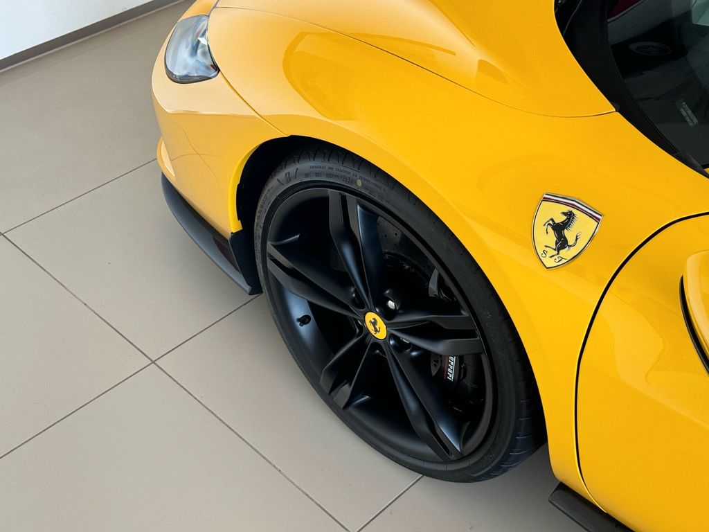 Ferrari 296 GTS 2025