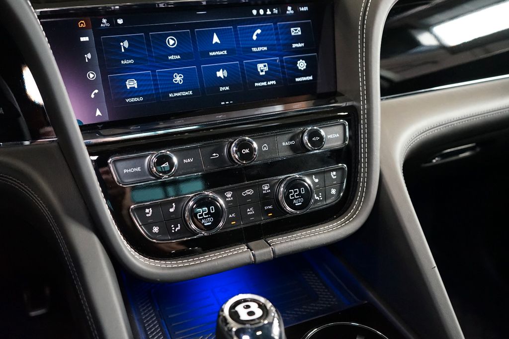 Bentley Bentayga 2022