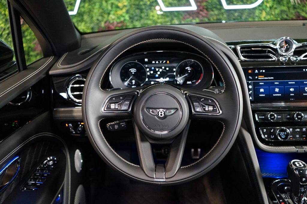 Bentley Bentayga 2022