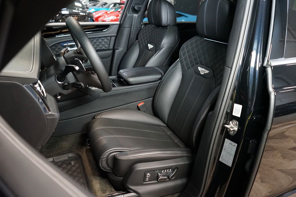 Bentley Bentayga 2022