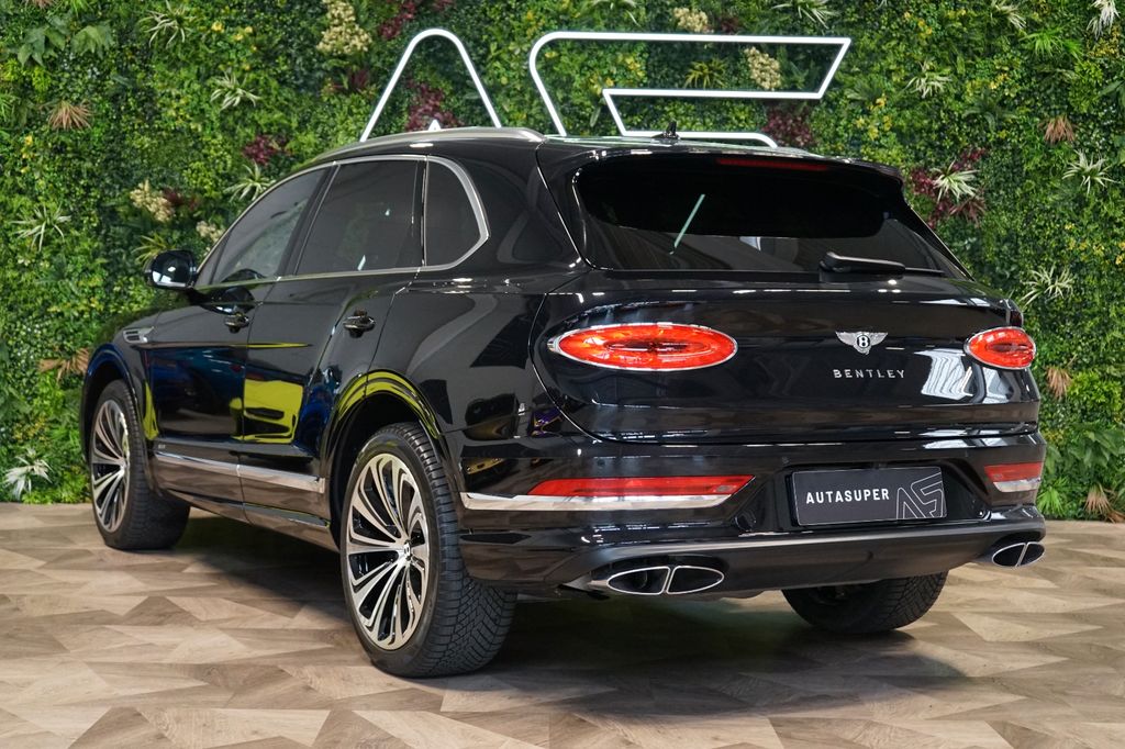Bentley Bentayga 2022