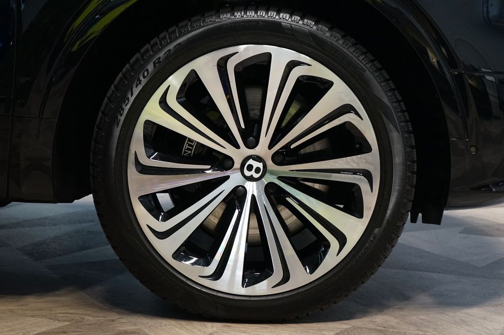 Bentley Bentayga 2022