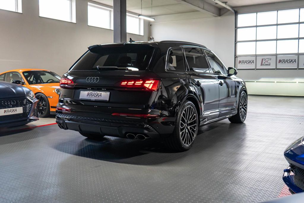 Audi SQ7 2024