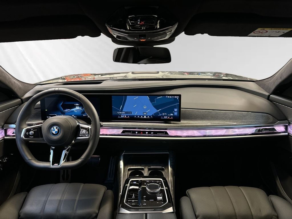 BMW i7 2024
