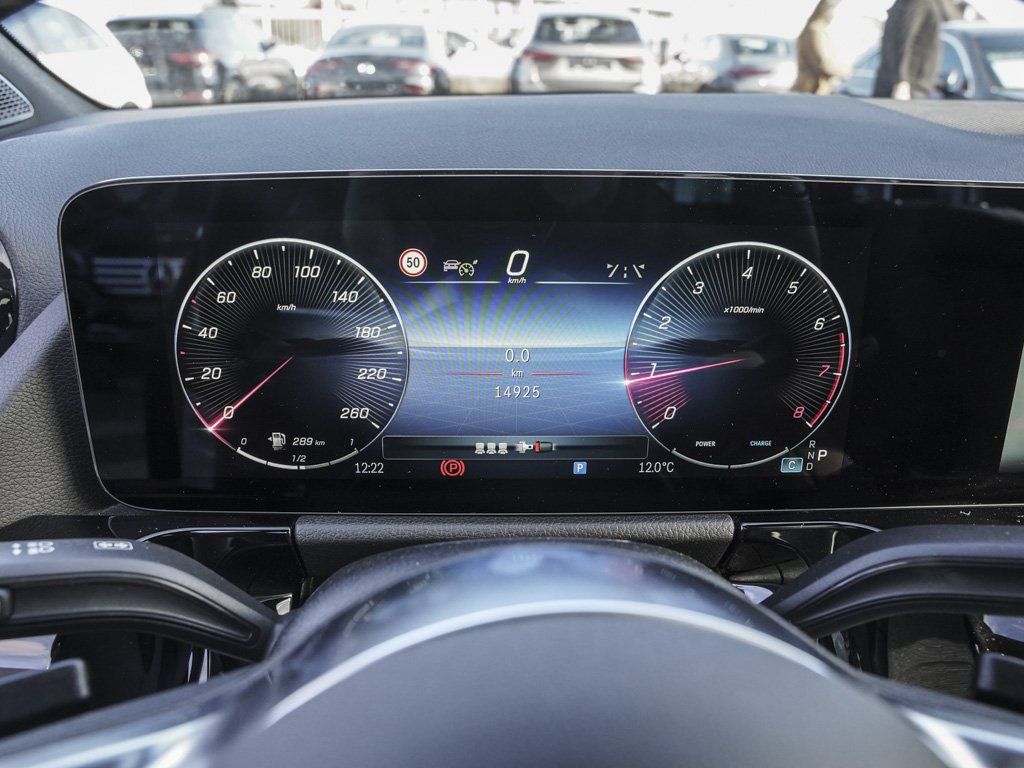 Mercedes-Benz B 200 2025