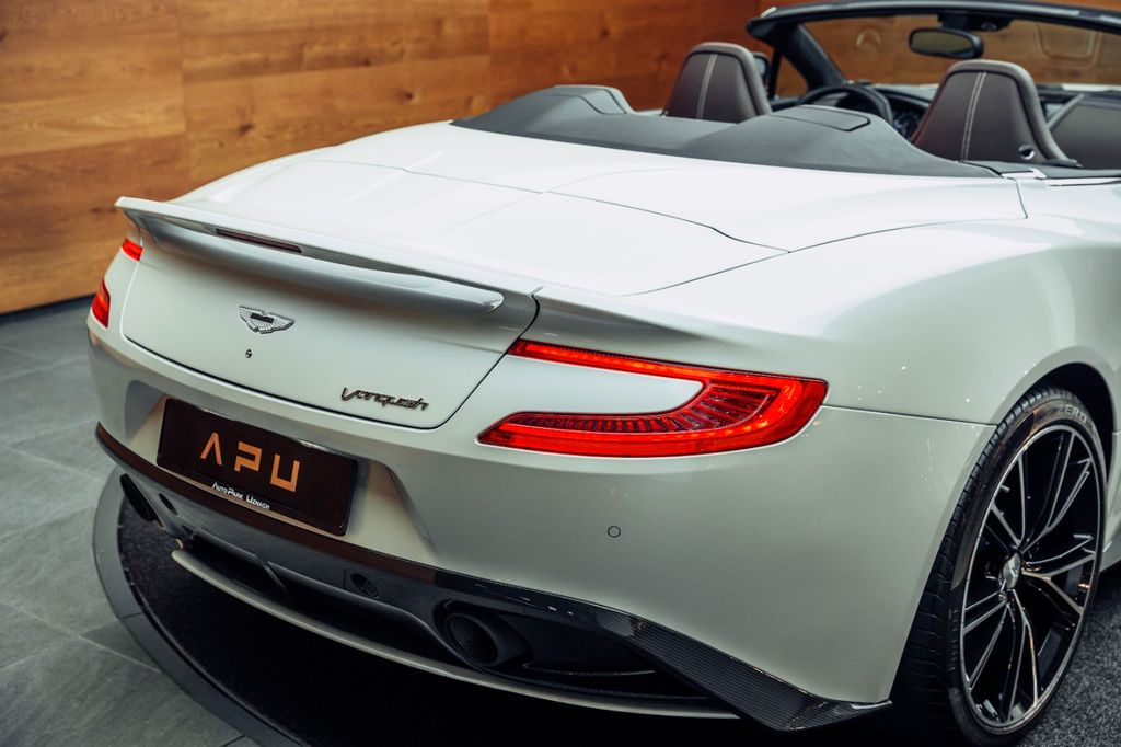 Aston Martin Vanquish 2014