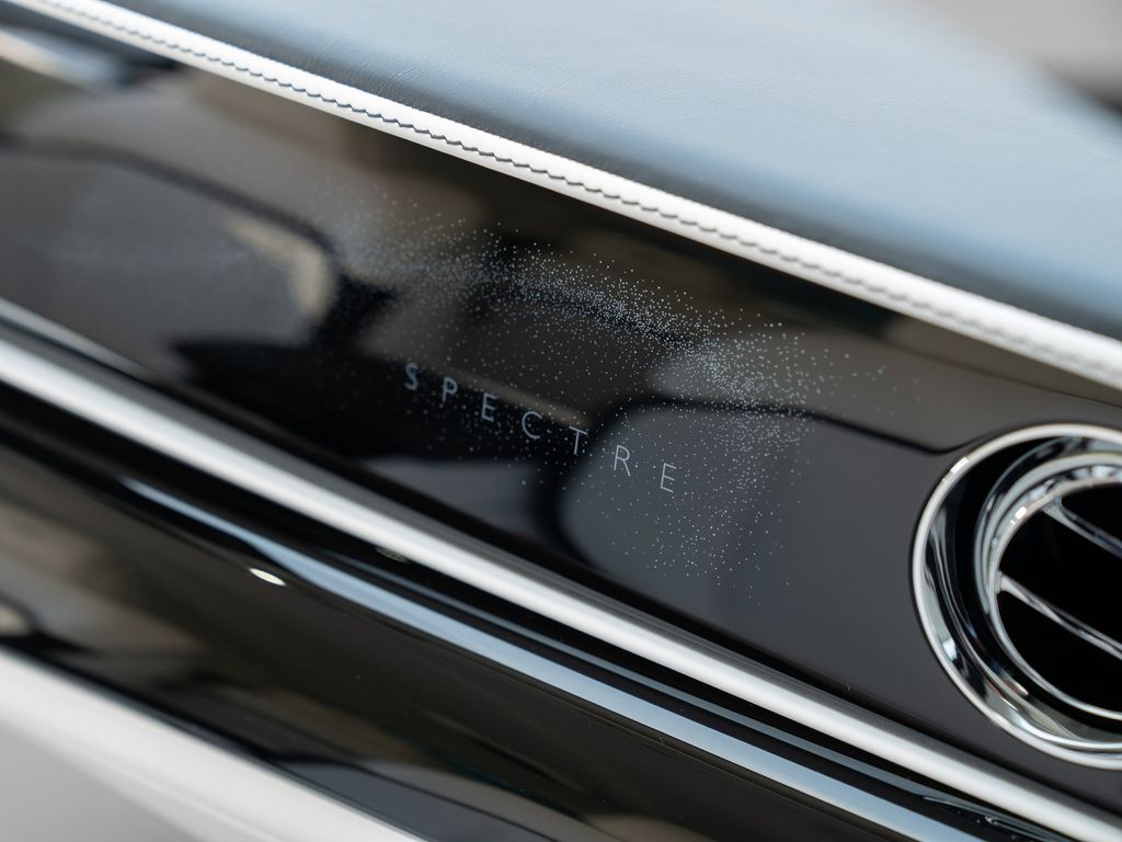 Rolls-Royce Spectre 2024