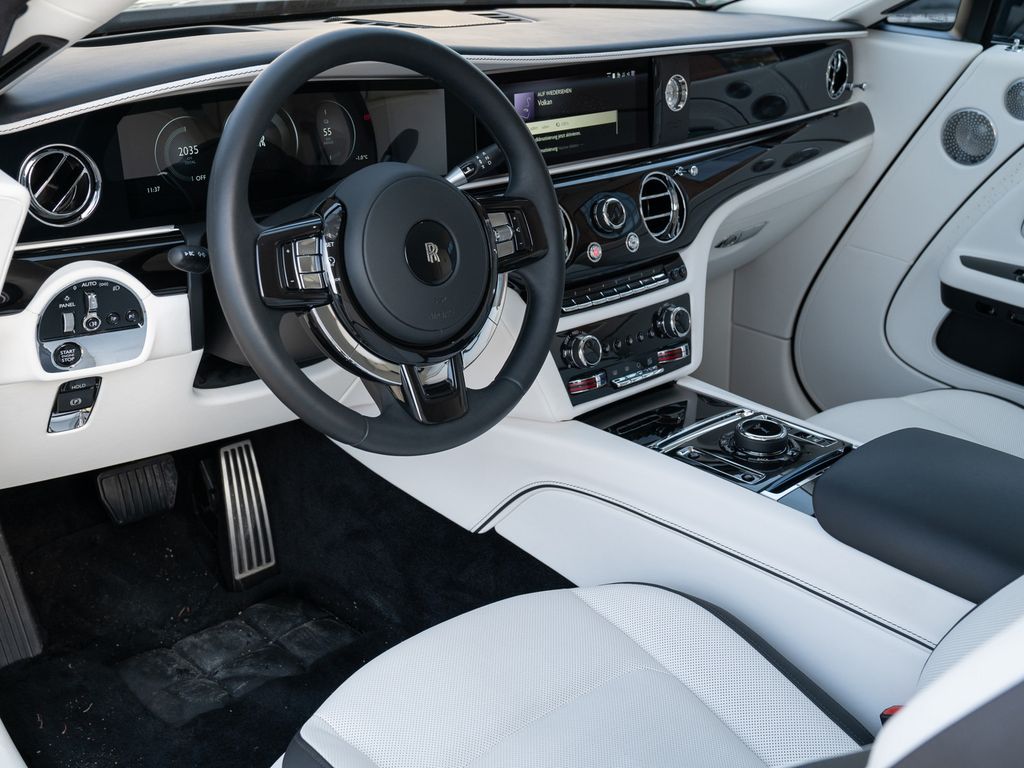 Rolls-Royce Spectre 2024