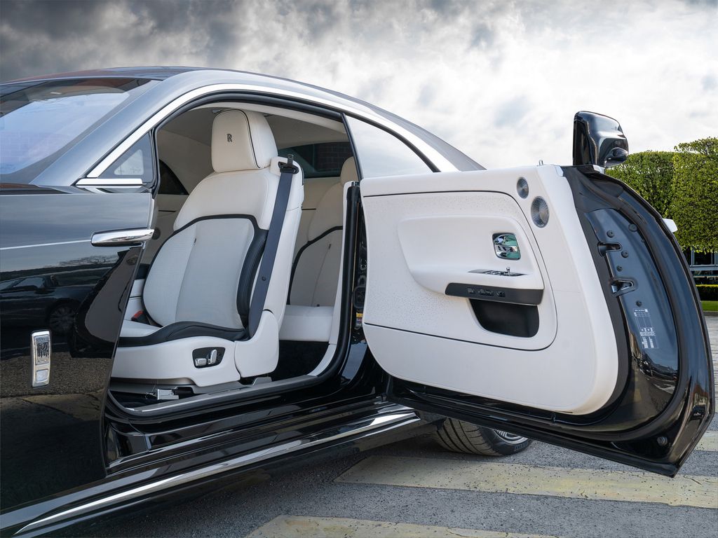 Rolls-Royce Spectre 2024