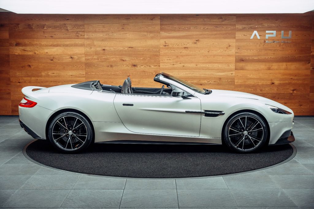 Aston Martin Vanquish 2014