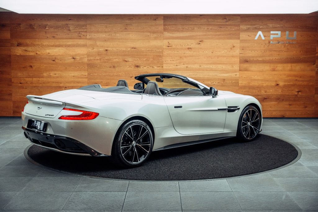 Aston Martin Vanquish 2014