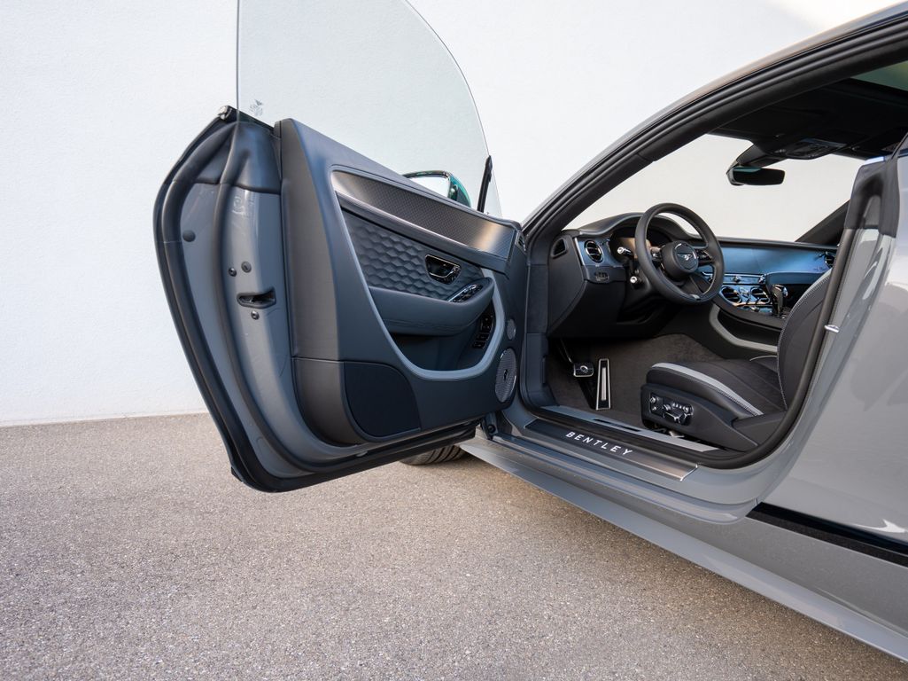 Bentley Continental GT 2025