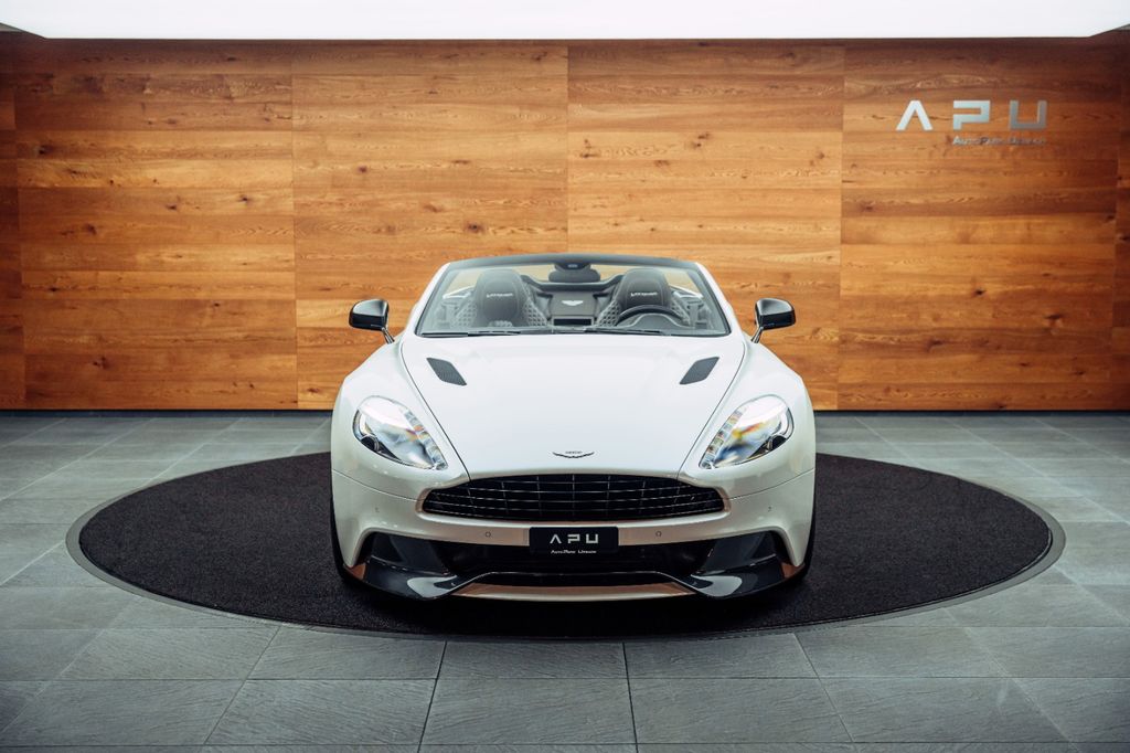 Aston Martin Vanquish 2014
