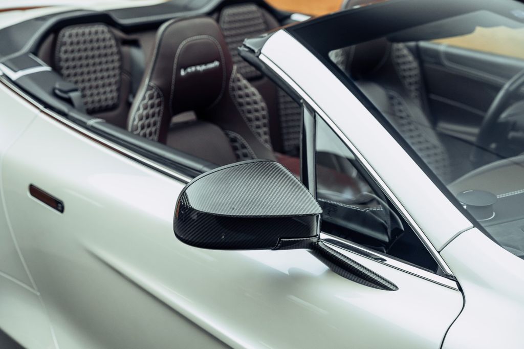 Aston Martin Vanquish 2014