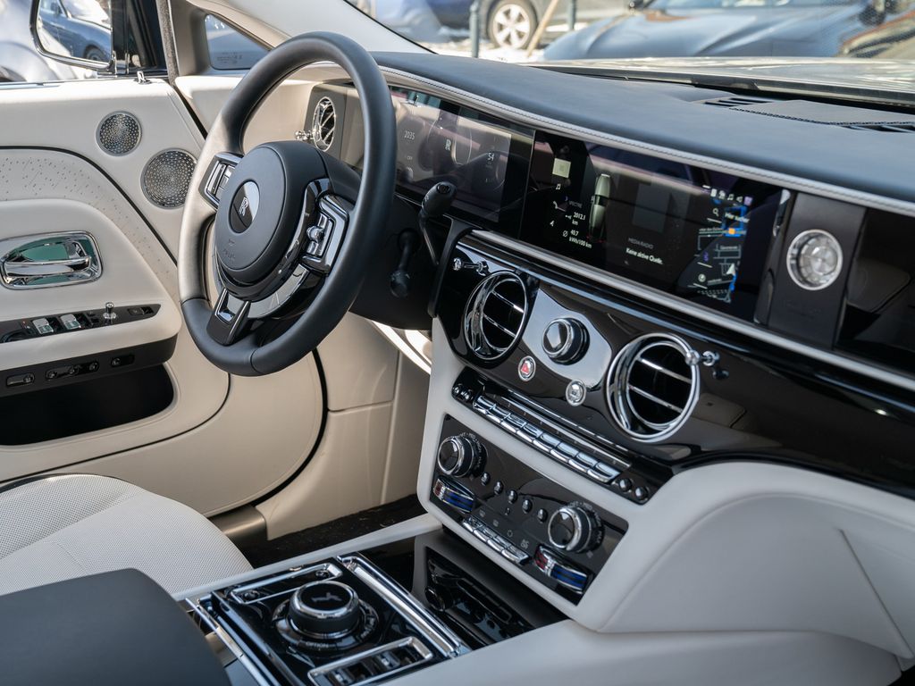 Rolls-Royce Spectre 2024