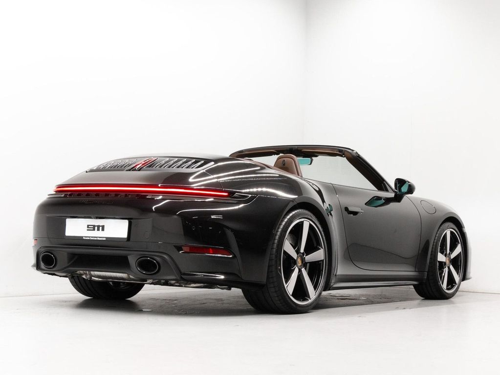 Porsche 992
