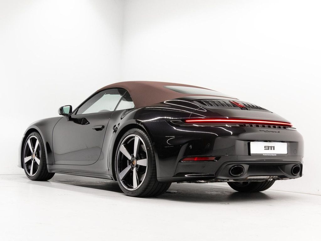 Porsche 992