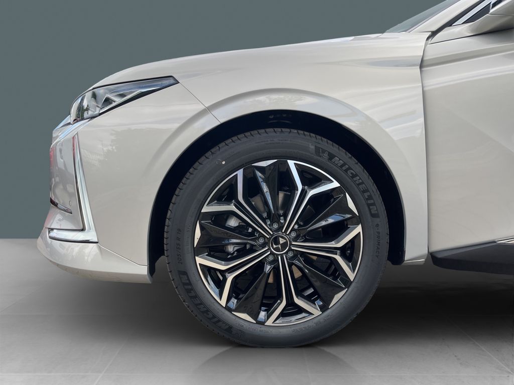 DS Automobiles DS4 2025