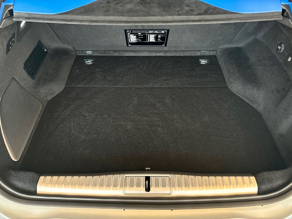 Ferrari Purosangue 2025