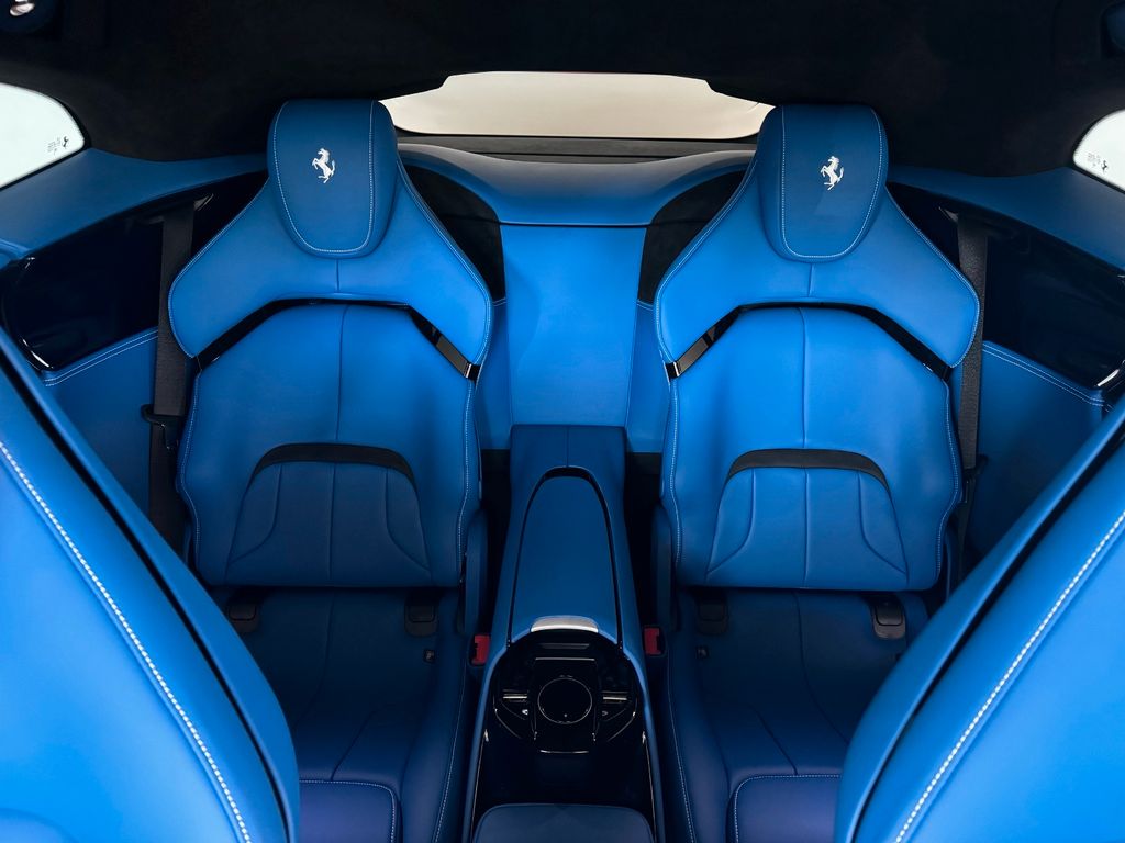 Ferrari Purosangue 2025